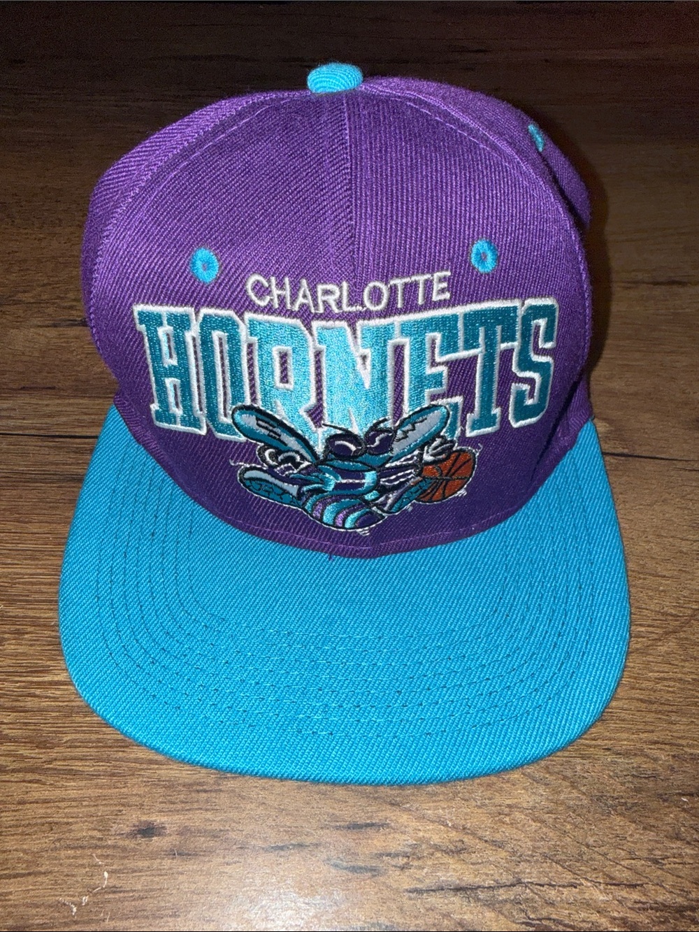 Charlotte Hornets Mitchell & Ness SnapBack